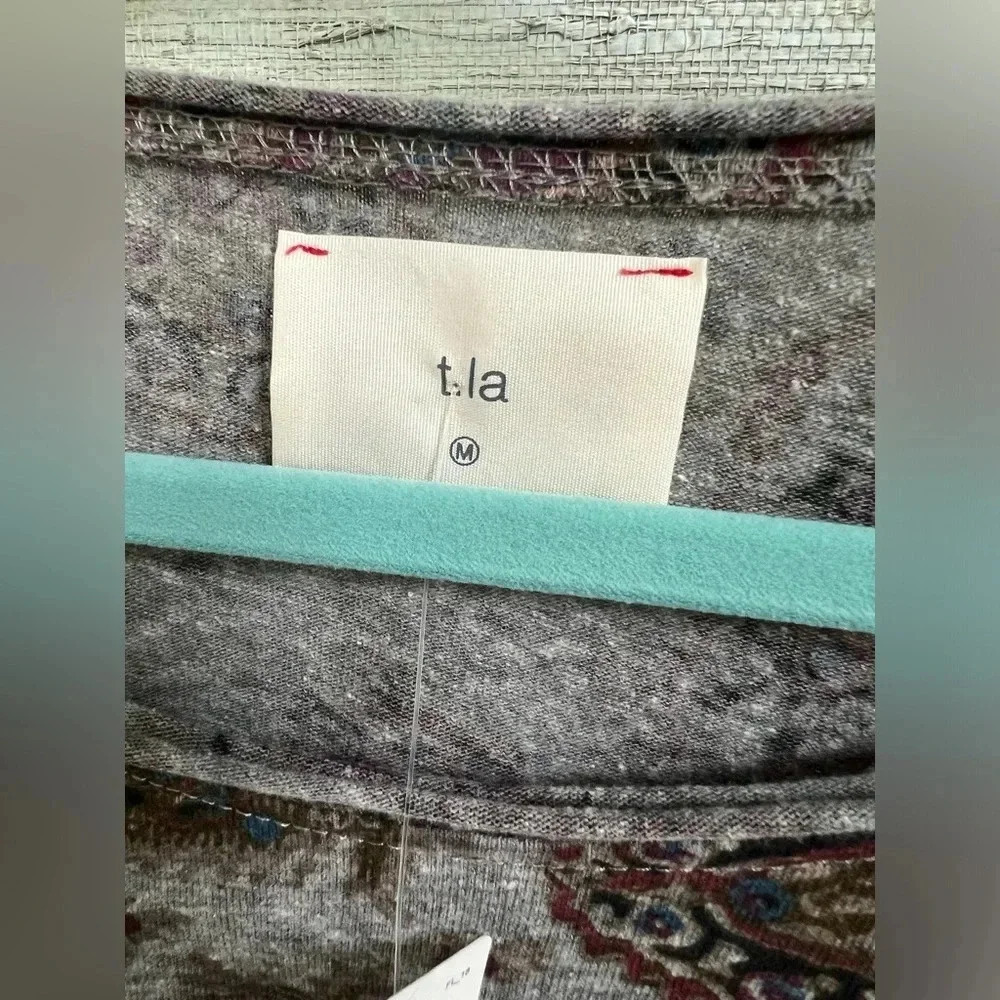 NWT new Anthropologie T.LA paisley flutter tee gray red medium top shirt - Picture 7 of 14